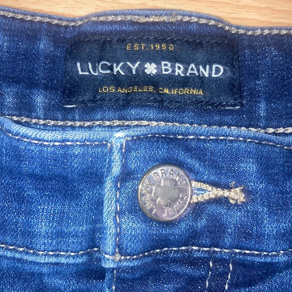 Luck 🍀 Brand shorts 🩳 - Picture 6 of 7